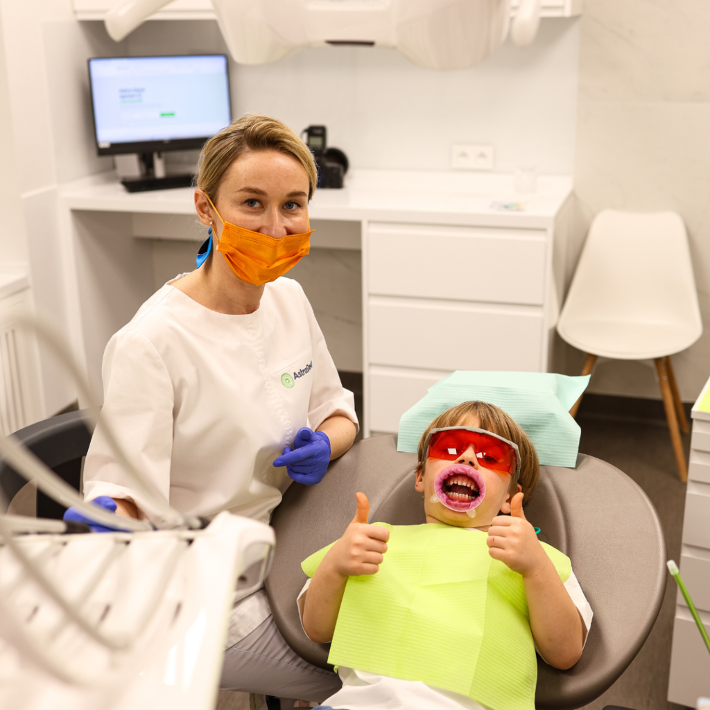 First filling in a deciduous tooth — from 299 PLN