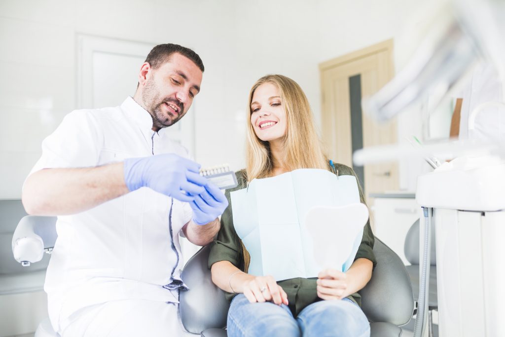 Konsultacje stomatologiczne w Astra Dent za 99 zł